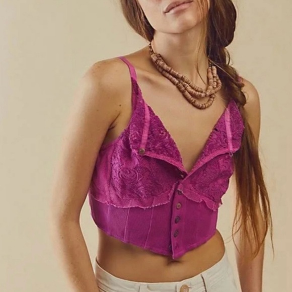NWT Free People Raspberry Have My Heart Lace Cropped Camisole Top Sz Small - Picture 8 of 8